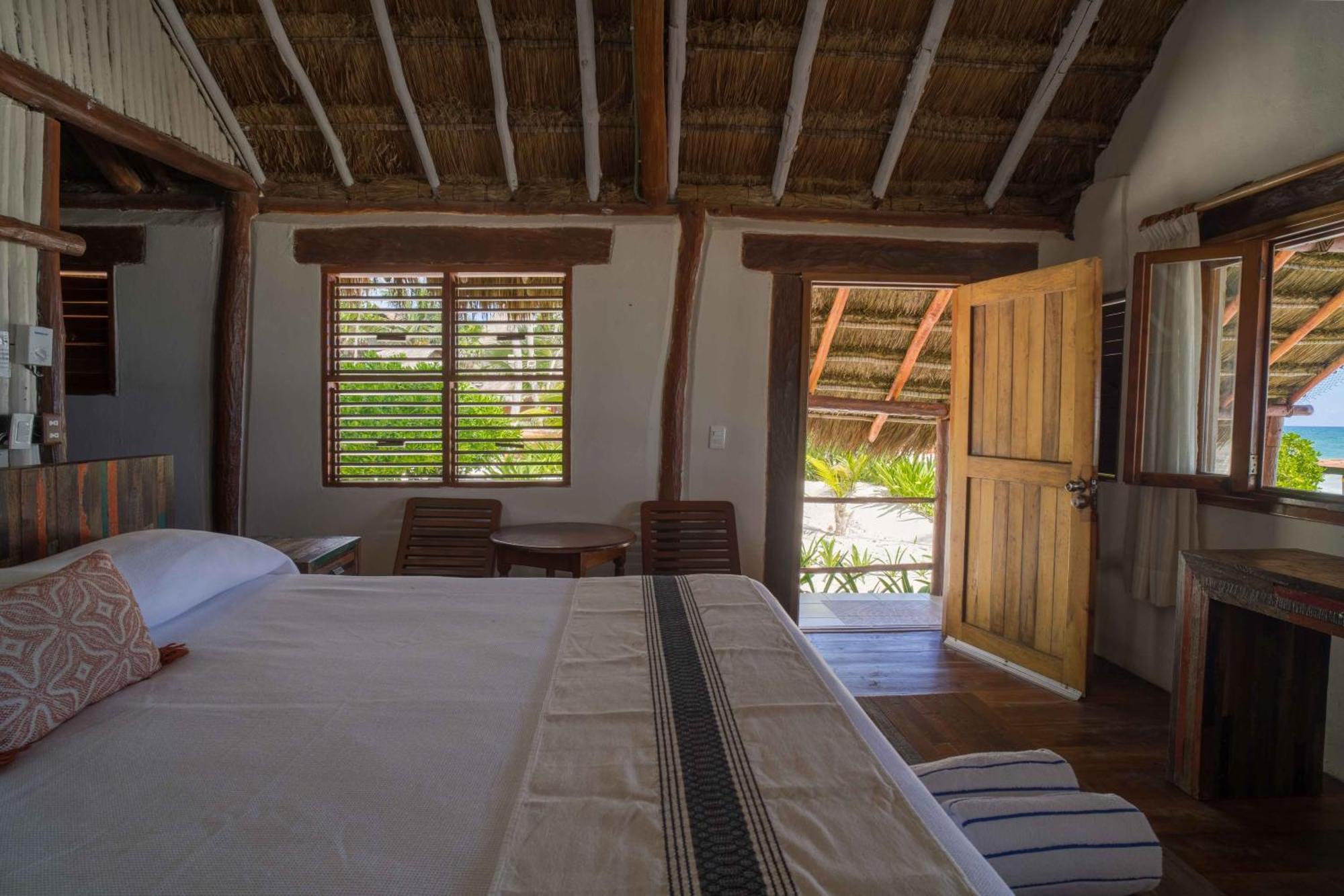Bt Live Tulum Located At The Party Zone Hotel Exterior photo